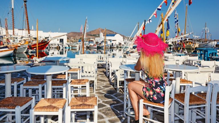 От петък до края на август всички обществени места на