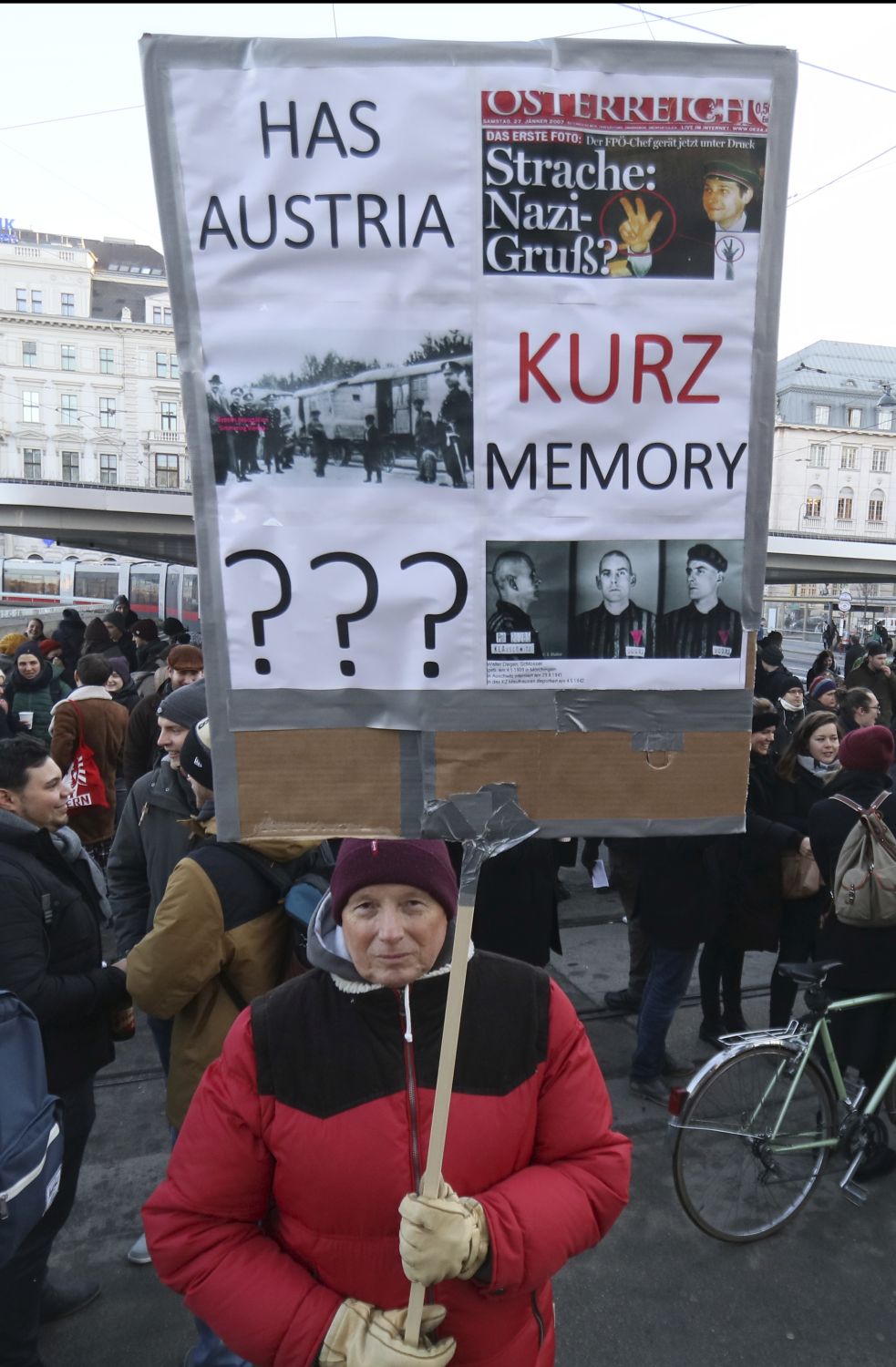Протести срещу новото правителство на Австрия