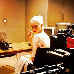 Саша Лус снима с Люк Бесон в "Анна"