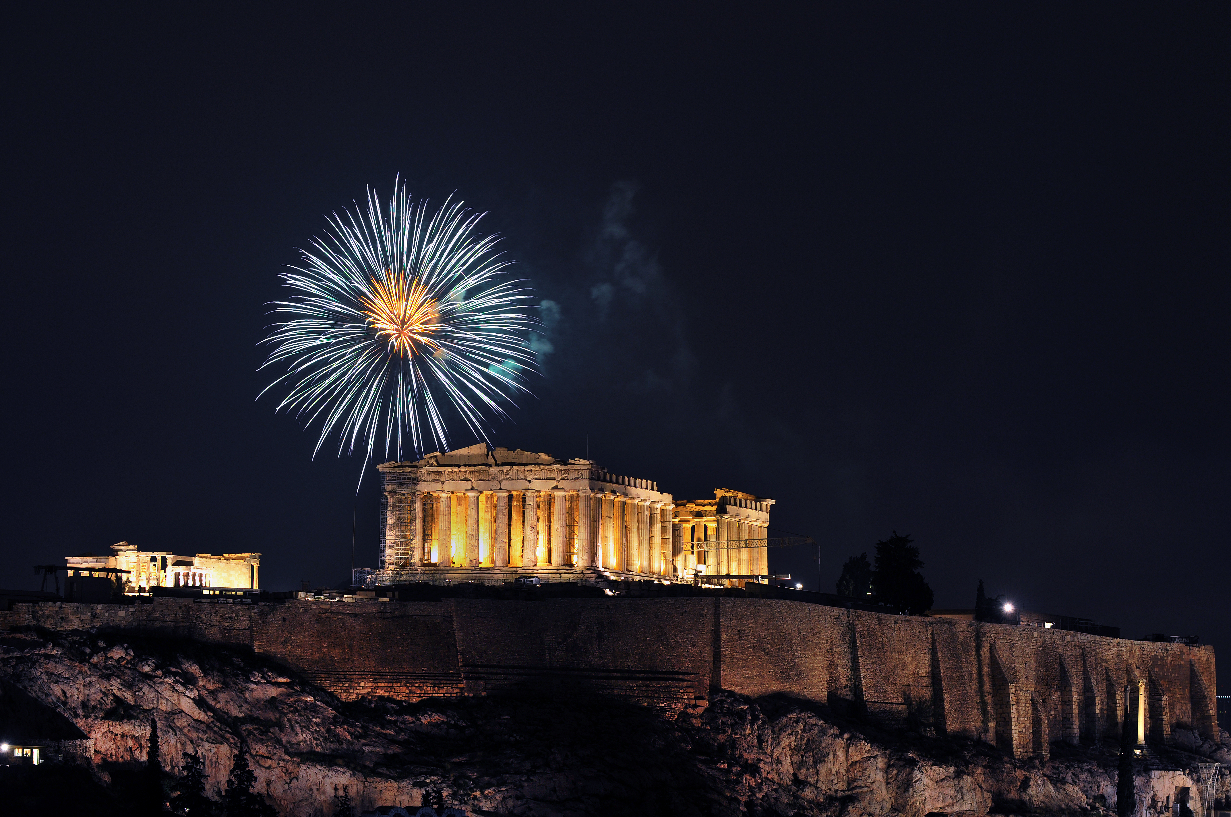 Фойерверки над Партенона в Атина