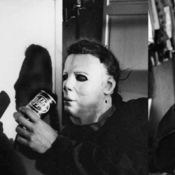 Майк Майърс се завръща