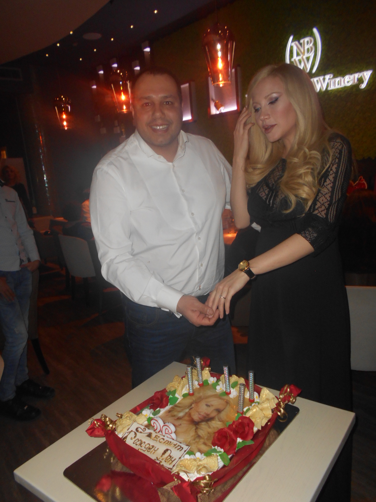 Венета Кръстева и гръцкият бизнесмен Костас Устабасидис на рождения ден на Венета