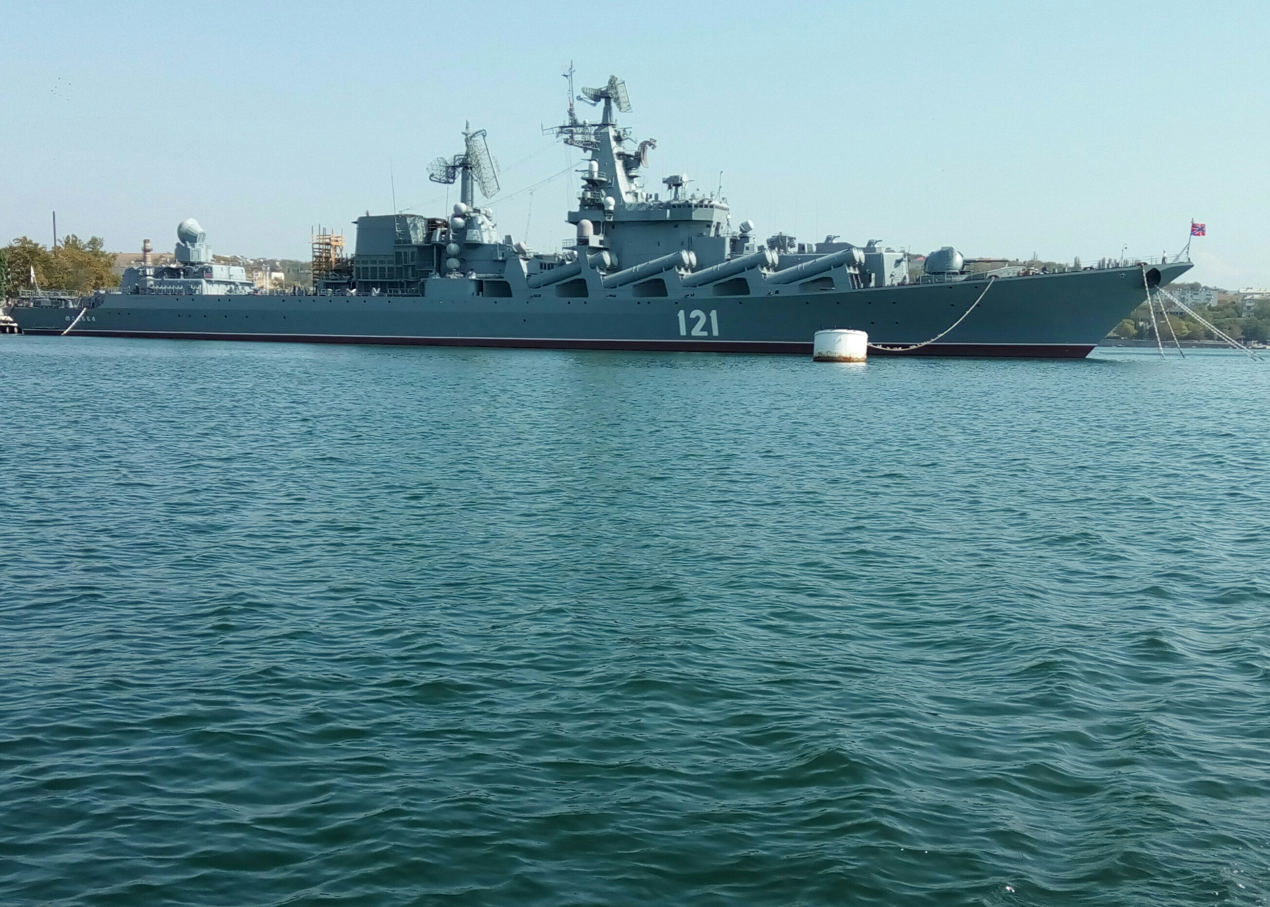 Британци проследили нов руски боен кораб