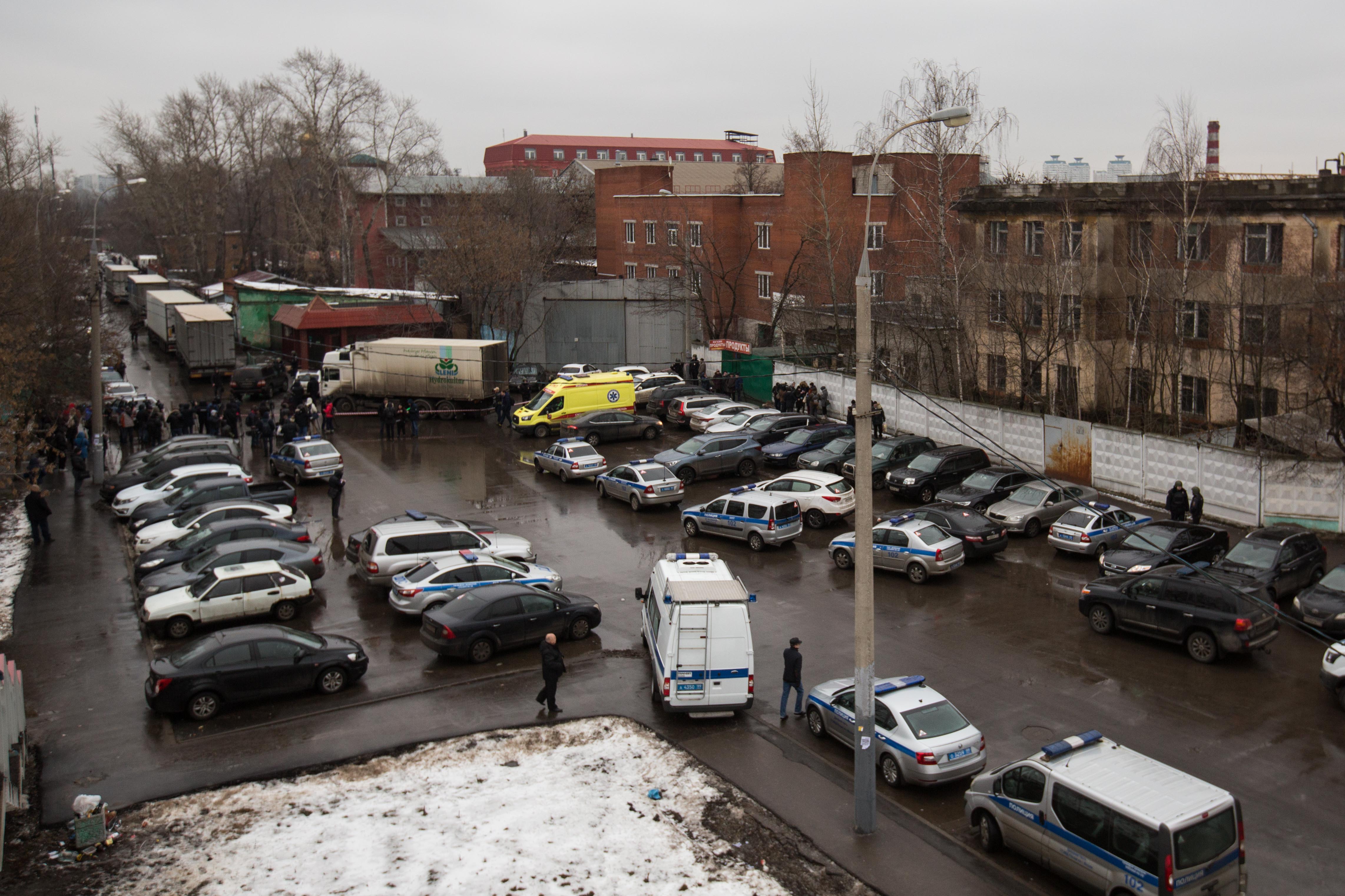 Стрелба в сладкарска фабрика в Москва