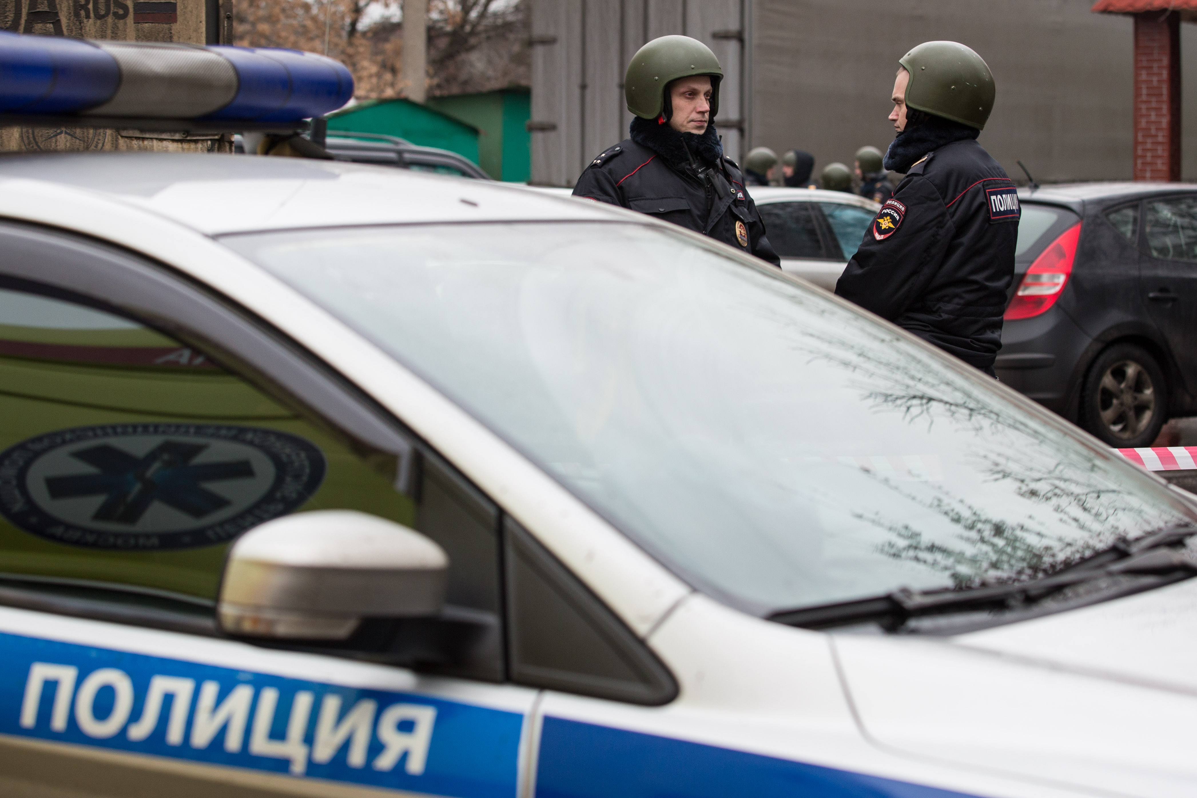 Руската полиция отцепиха района след стрелбата