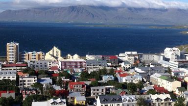 Исландия въвежда за гражданите пристигащи от тъмно червени или сиви