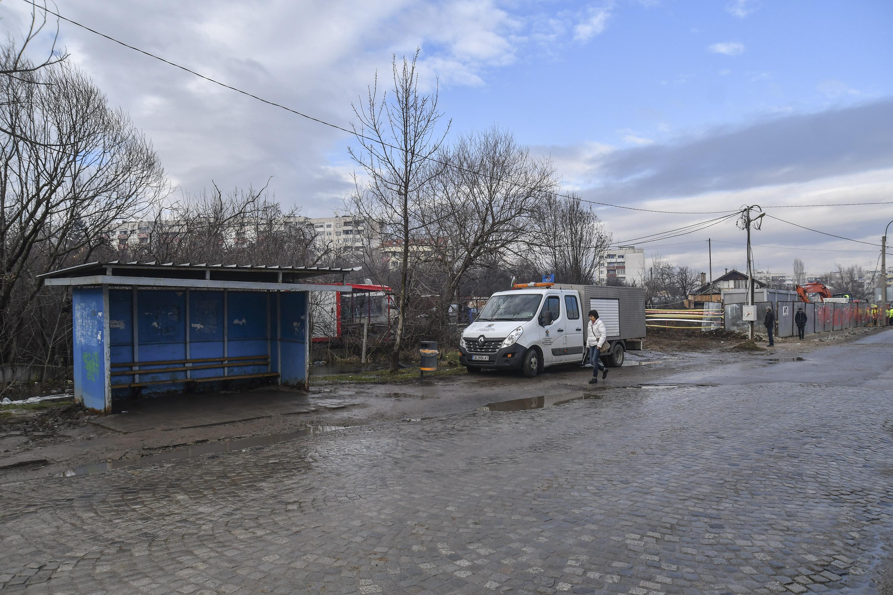 Спирка на градския транспорт, близо до мястото