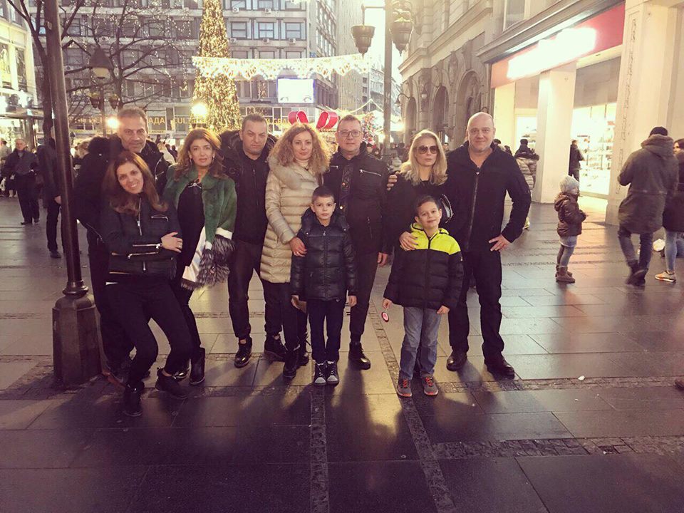 Венета Райкова посрещна 2018 г. със семейството си и приятели в Сърбия