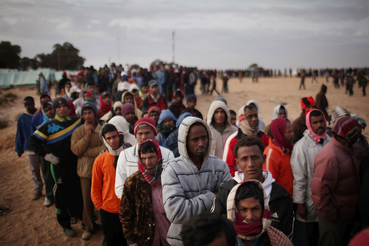 Израел плаши мигрантите от Африка със затвор