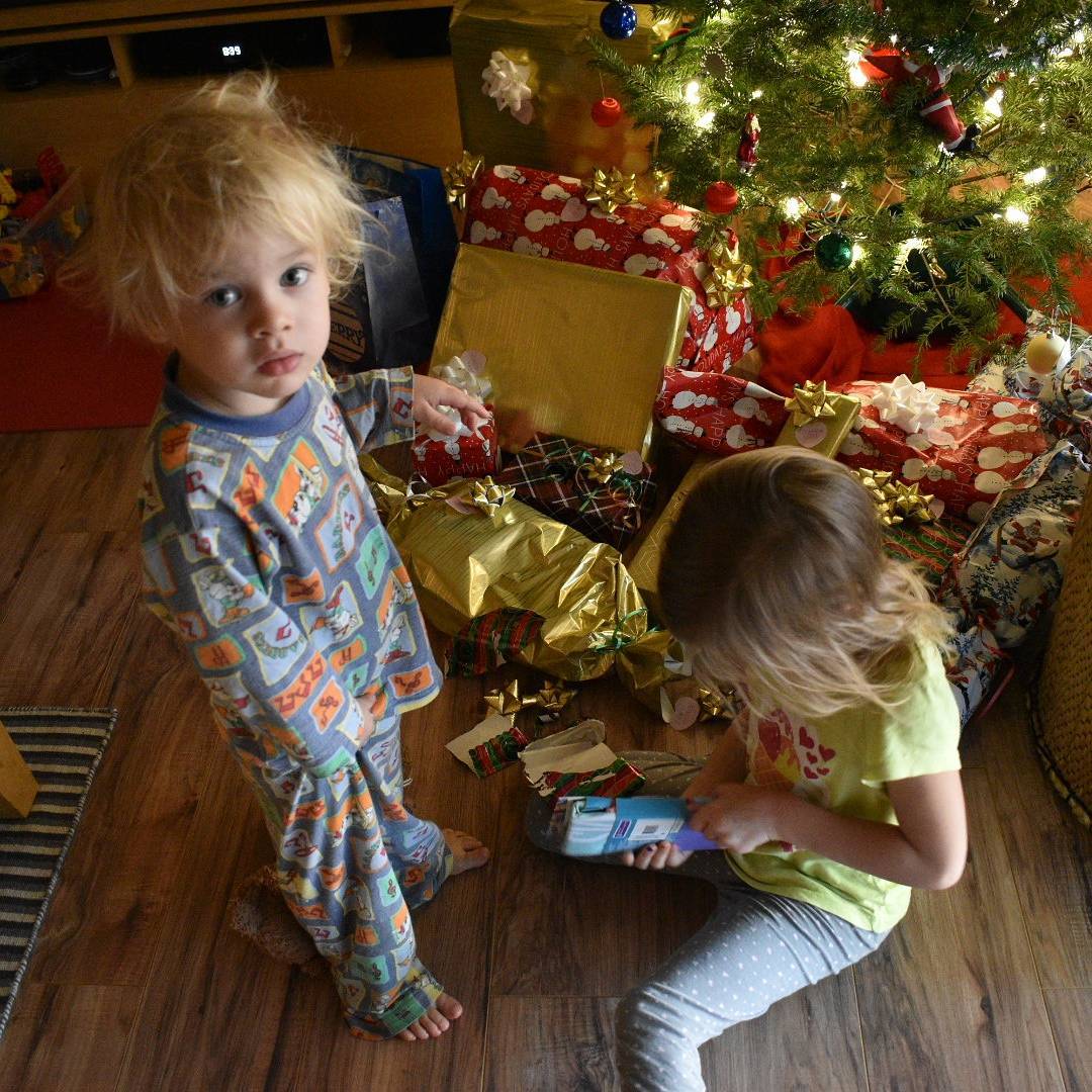Децата на Ваня Джаферович посрещнаха Коледа във Флорида