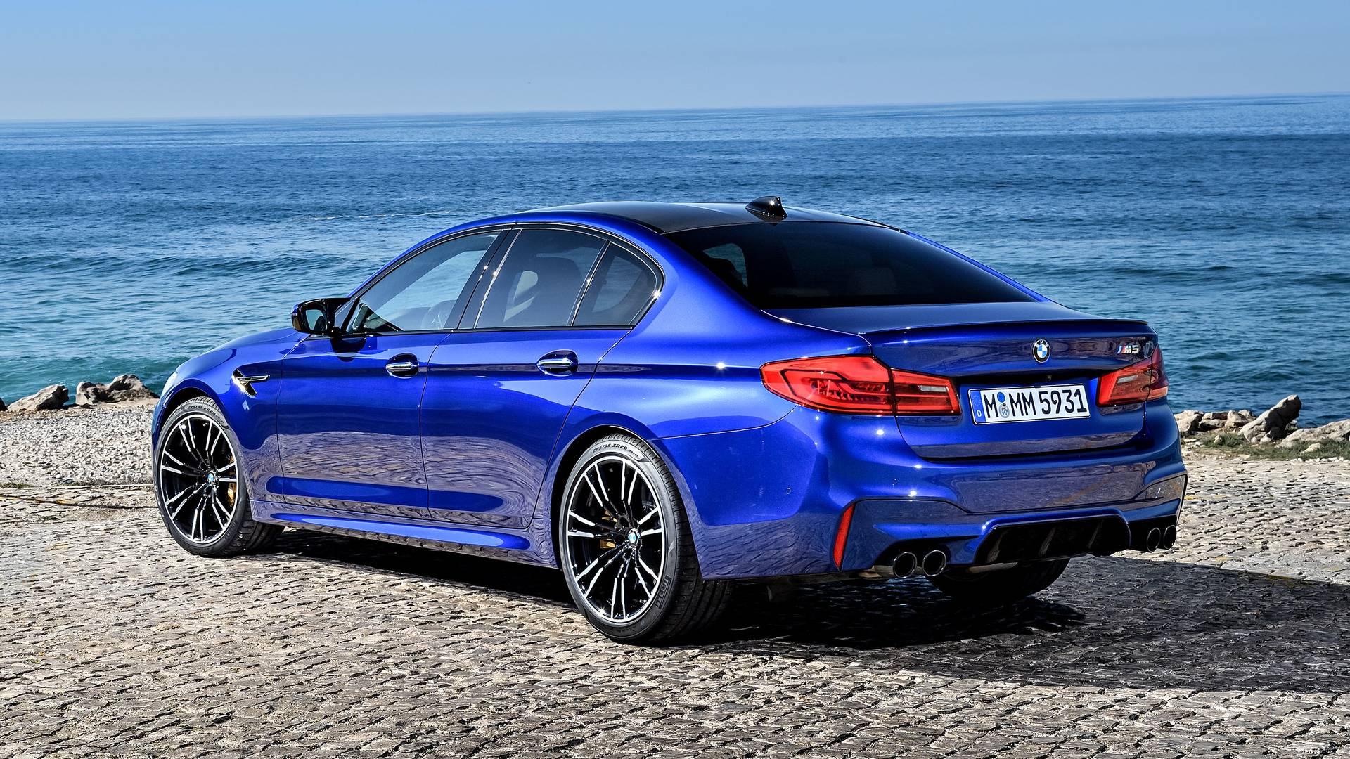 Bmw m5 мощность. BMW m5 f90. BMW m5 2018. BMW m5 f90 купе. БМВ м5 ф90 Компетишн.