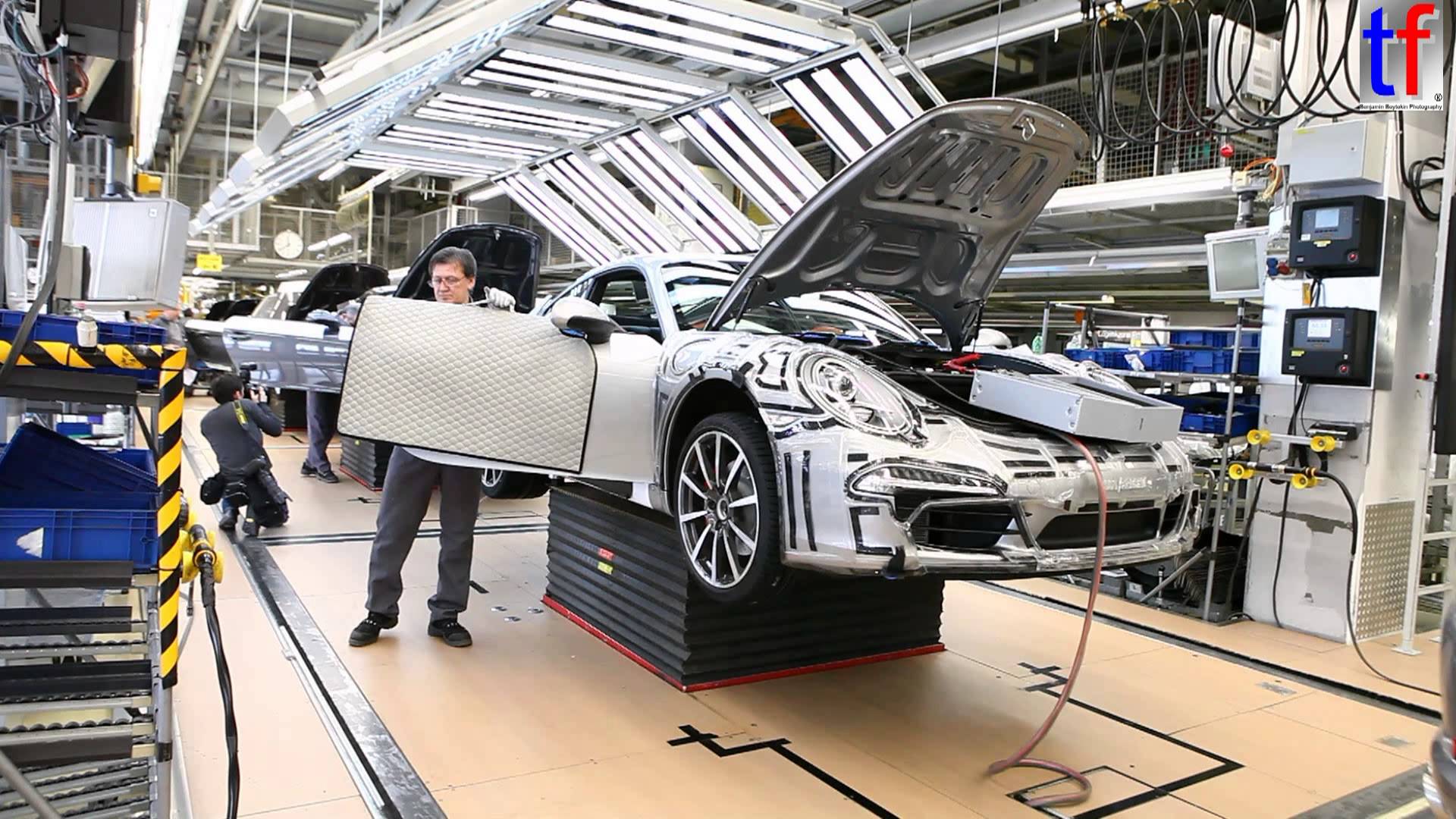 Стачка на работниците в Porsche