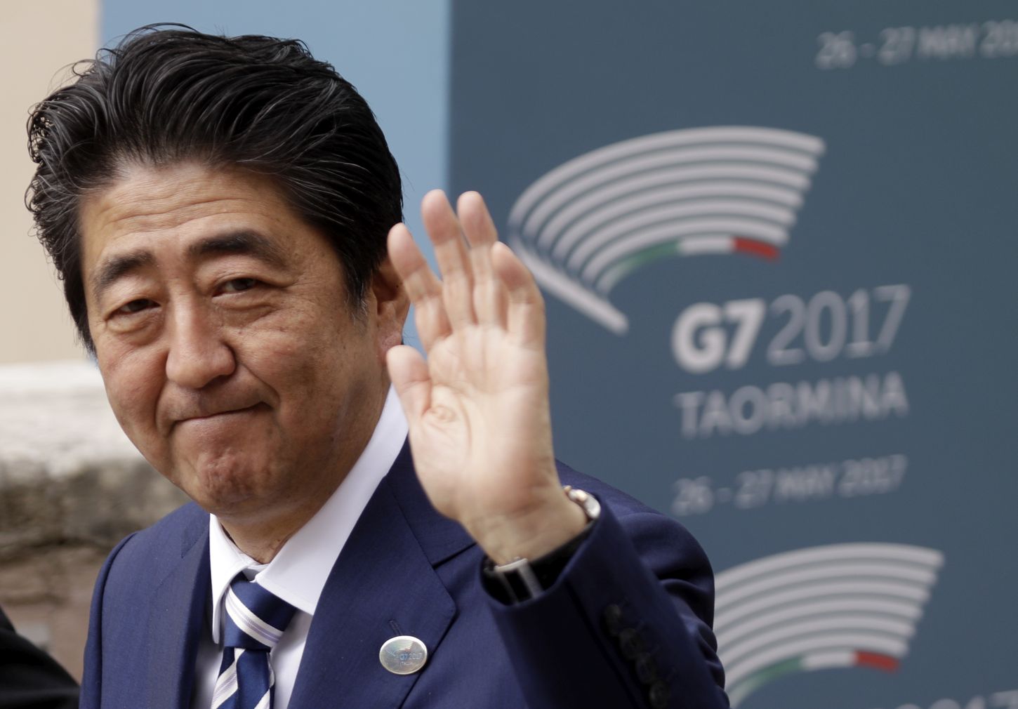 Японският премиер Шиндзо Абе ще посети България