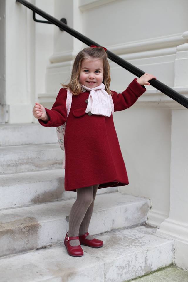 Принцеса Шарлот тръгна на детска градина