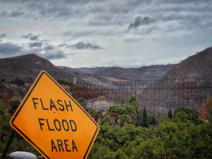 Проливни дъждове предизвикаха наводнения в Калифорния
