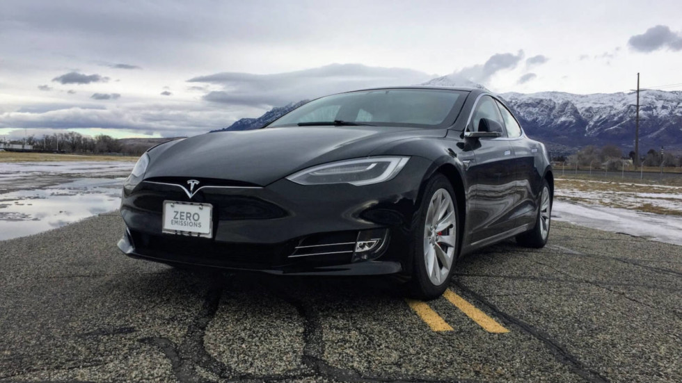 Как се лъже автопилотът на Tesla (видео)
