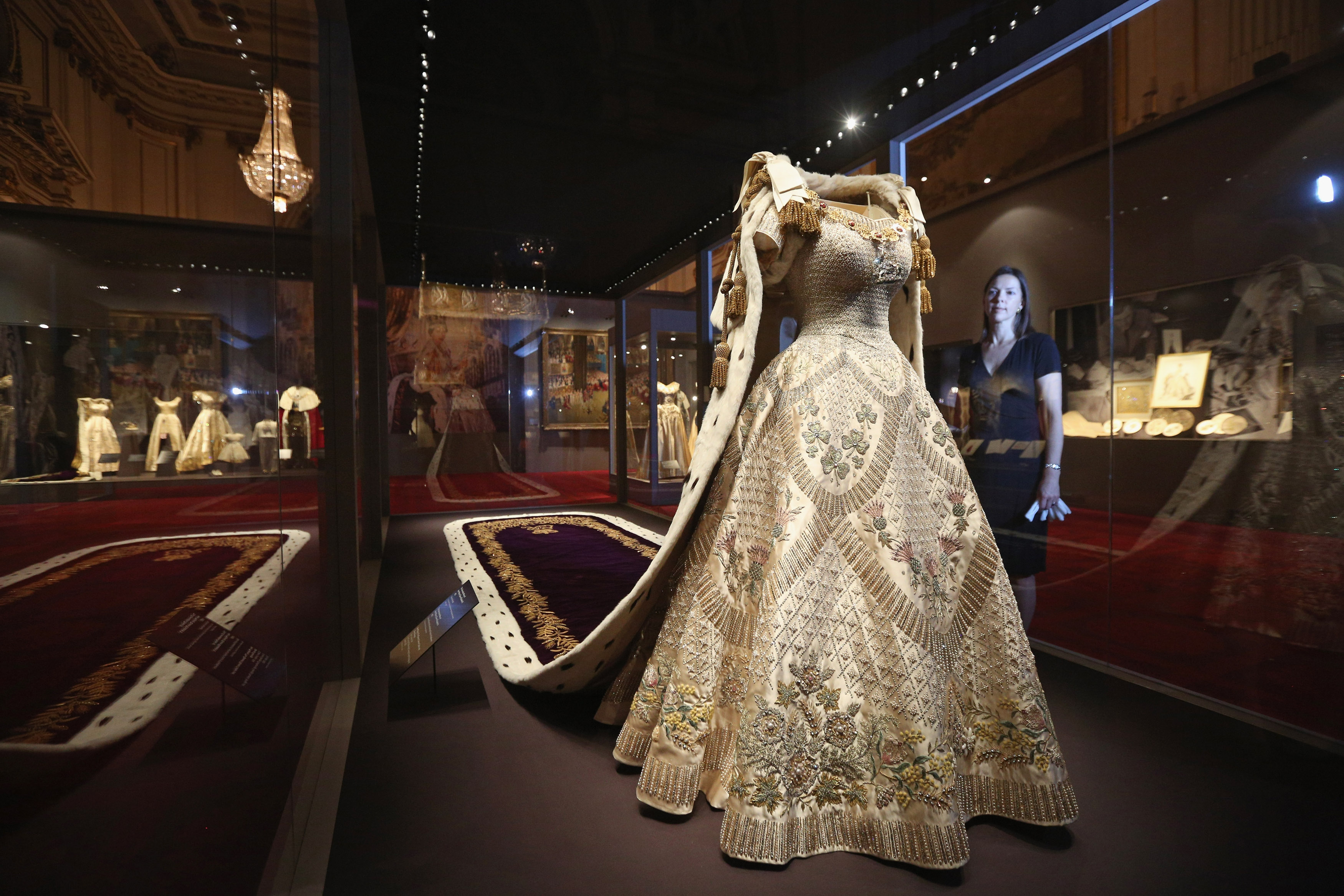 Роклята, която Елизабет II е носила в деня на коронацията си