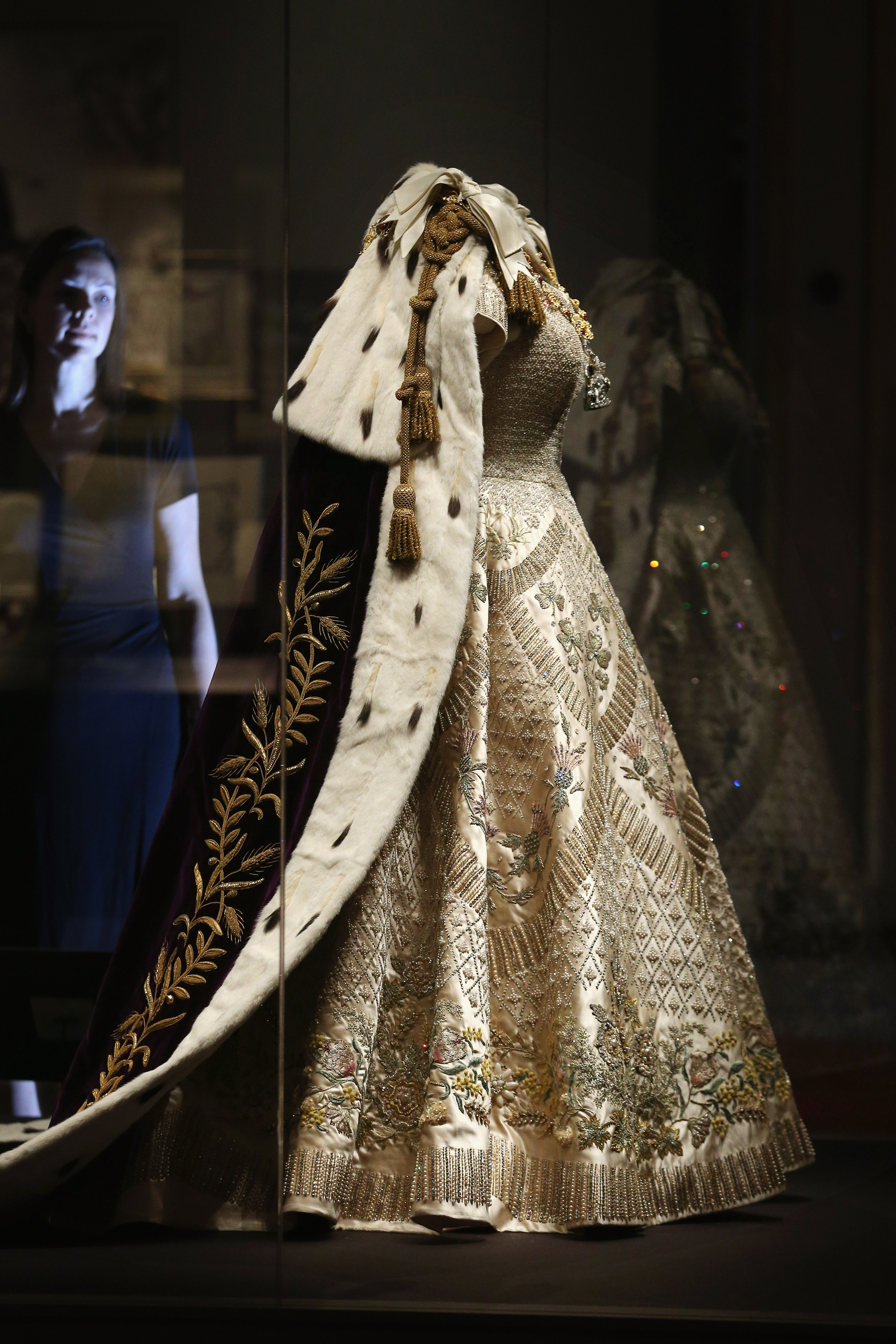 Роклята, която Елизабет II е носила в деня на коронацията си