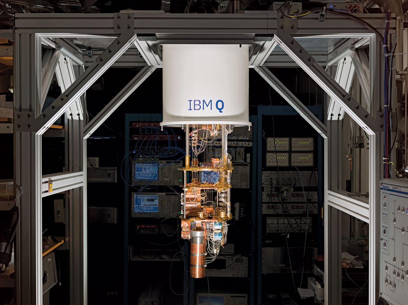 Как изглежда квантовият компютър на IBM
