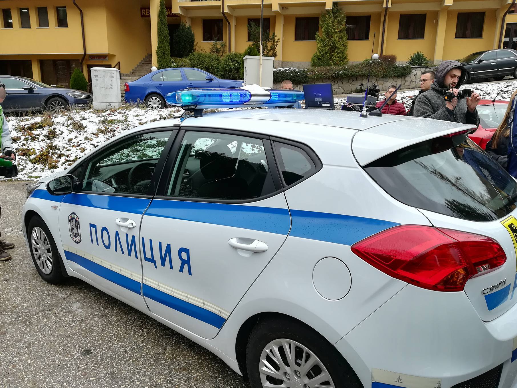 Инцидентът е станал около 13 часа днес, в центъра на село Кривня