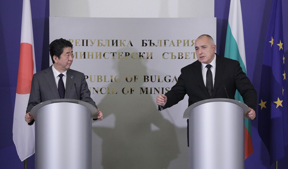 Пресконференция на премиерите Шиндзо Абе и Бойко Борисов