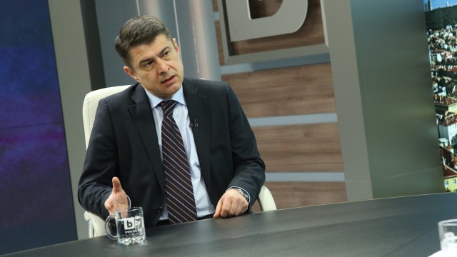 Петър Христов е близък до ГЕРБ, затова обясняват какъв благодетел е, каза Димо Гяуров