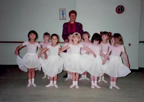 Барбара Питърс стана най възрастната балерина във Великобритания