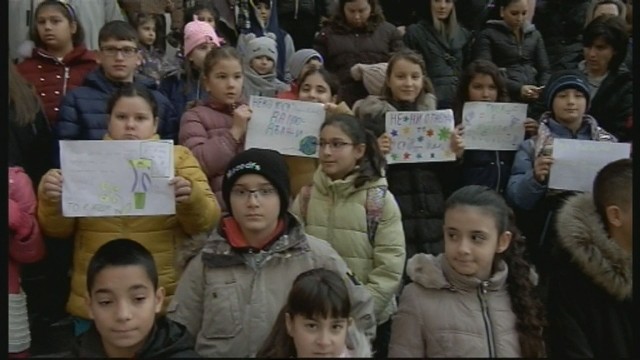 Напрежение в Сливен срещу сливане на училища