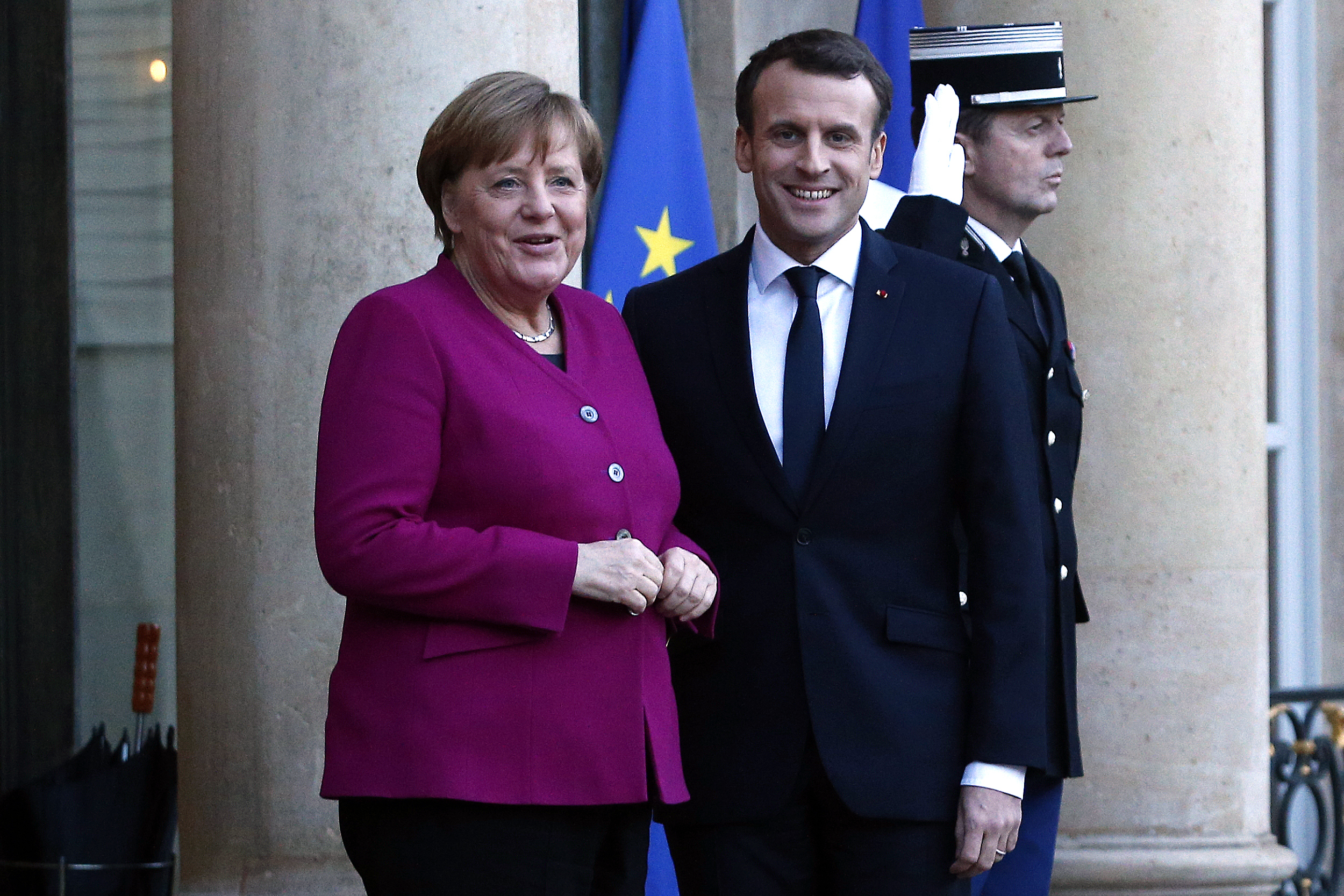 Меркел и Макрон: Силна власт в Германия за реформа в Европа