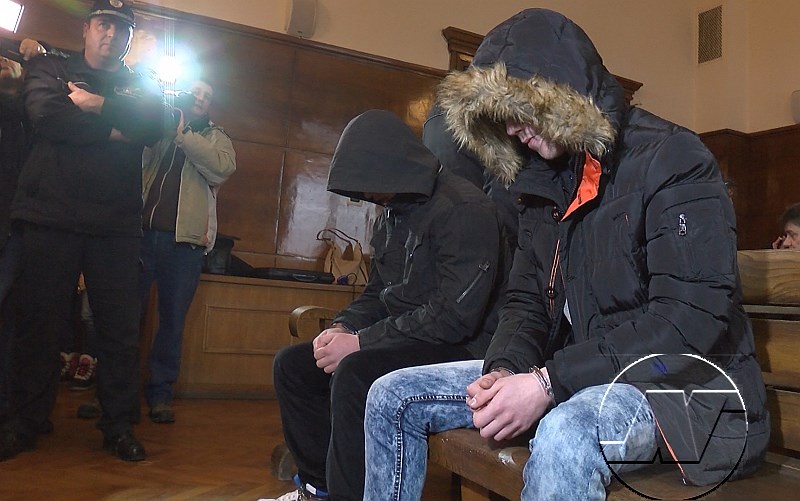 Николай и Деян остават в ареста до началото на делото