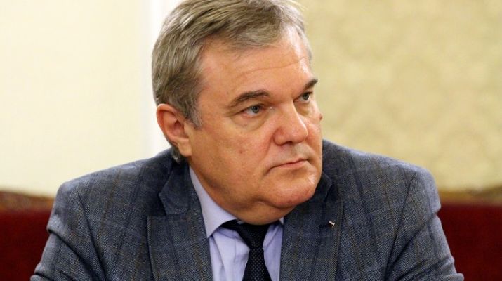 Румен Петков: Парламентът е като гумен печат в ръцете на правителството и премиера