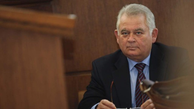 Ген. Киров обвини прокурори и съдии в уговорка