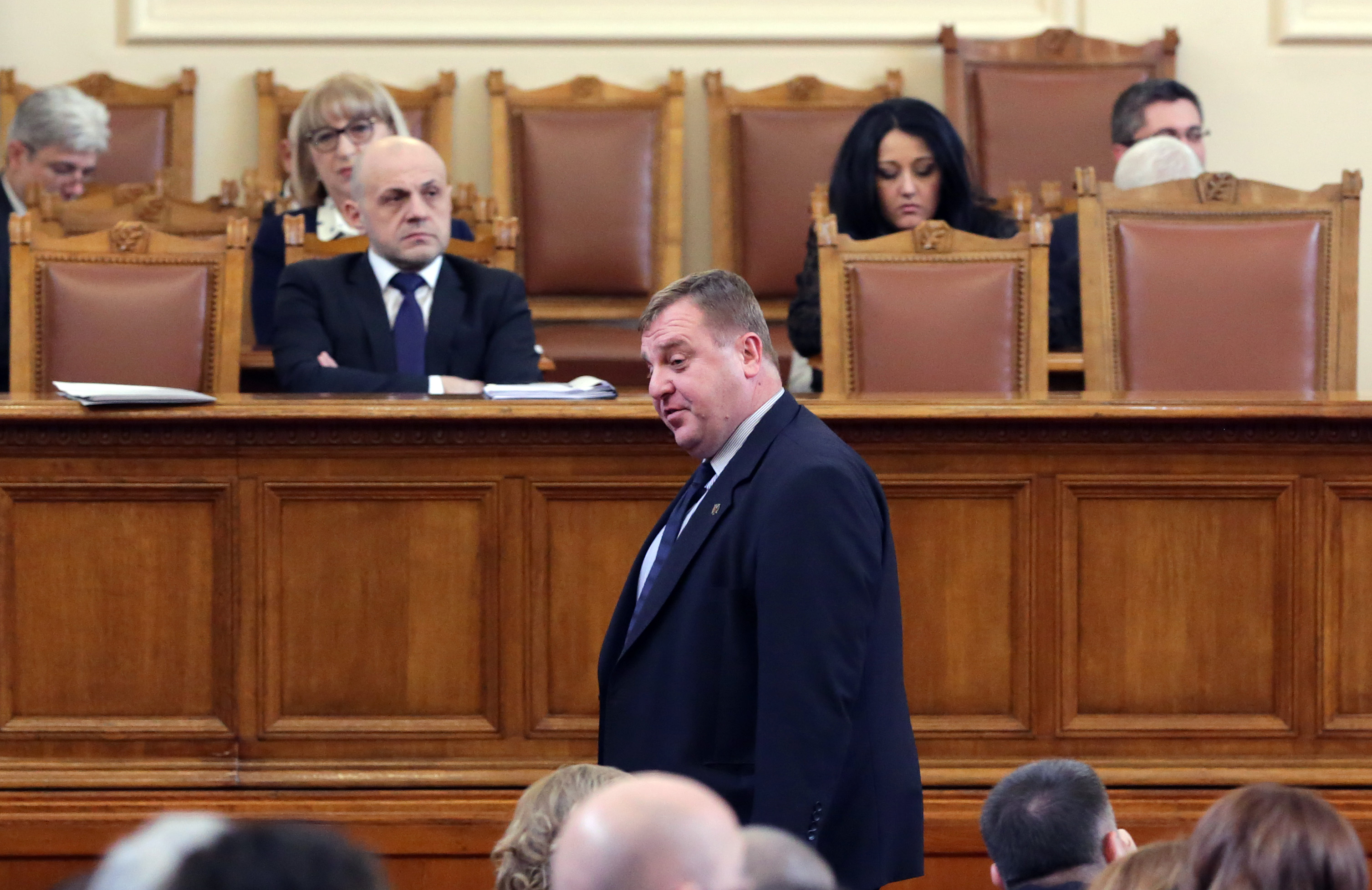 Каракачанов: Корупция има, но файда от дебати - йок