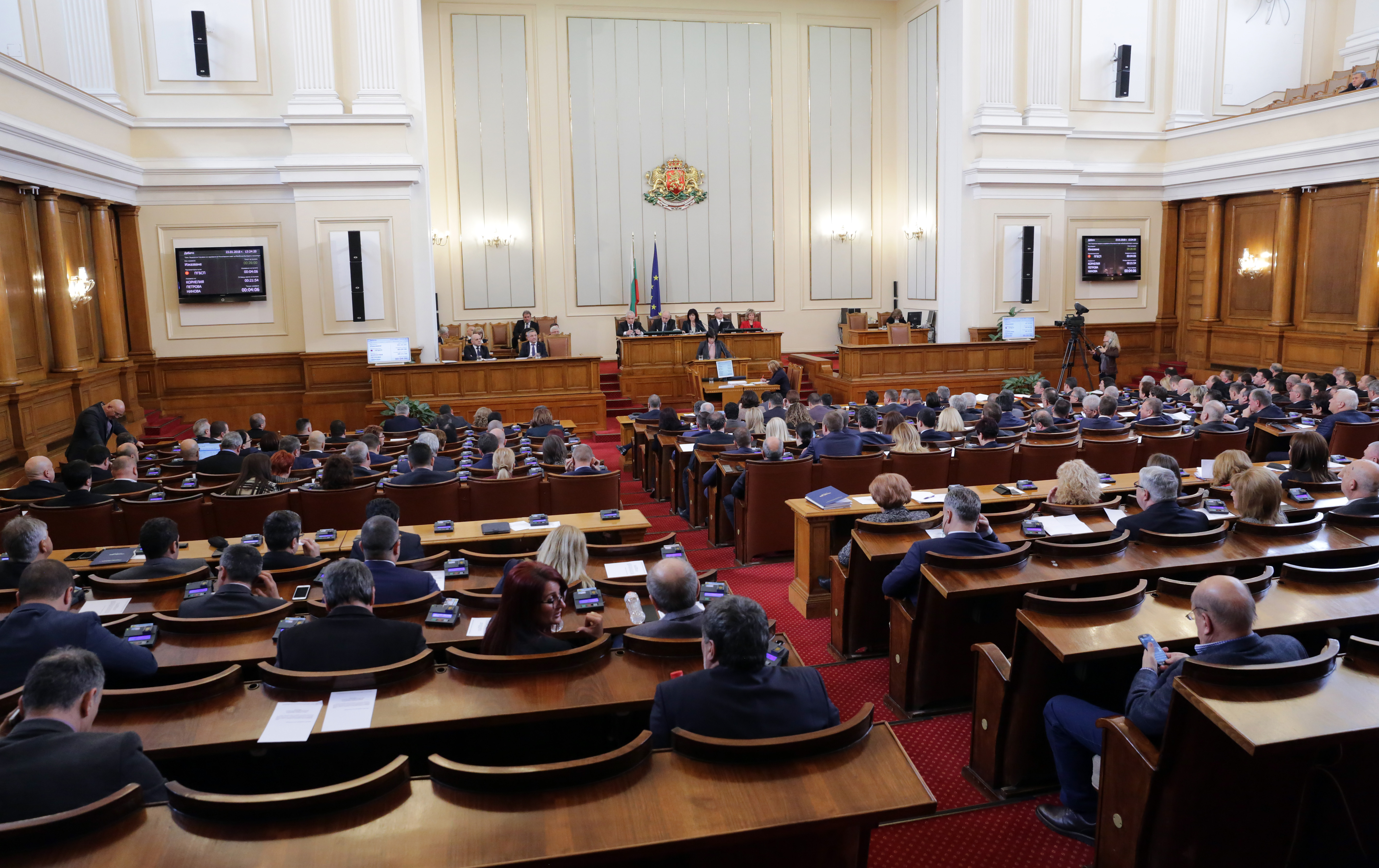 Депутатите приеха на второ четене промени в Закона за митниците