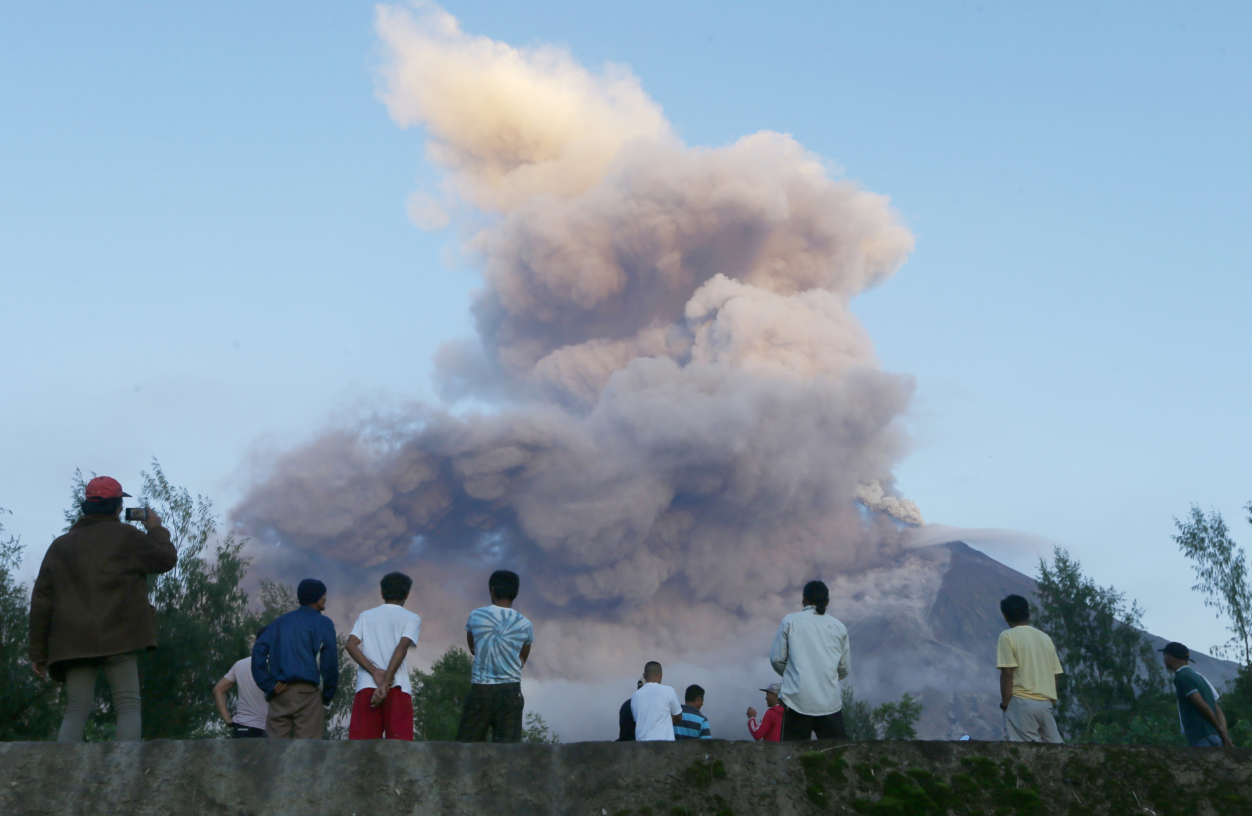 Изригване на вулкан във Филипините