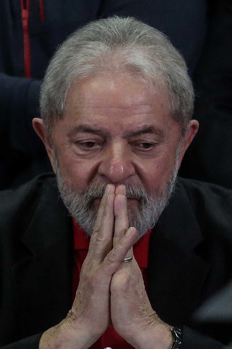 Бившият бразилски президент Лула осъден за корупция