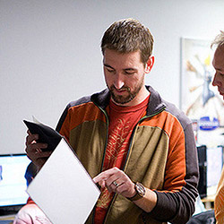 Уволниха Дилън Браун заради похотливо поведение