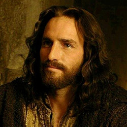 Джеймс Кавийзъл отново ще се превъплъти в Исус