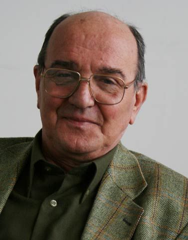 Почина журналистът Евгений Станчев