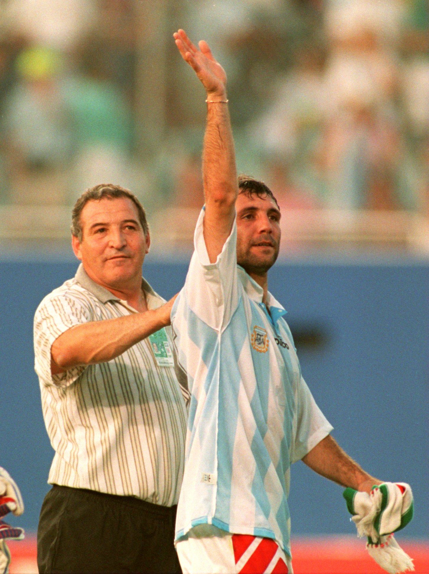 С Димитър Пенев след победата над Аржентина на незабравимото Световно от 1994 г.