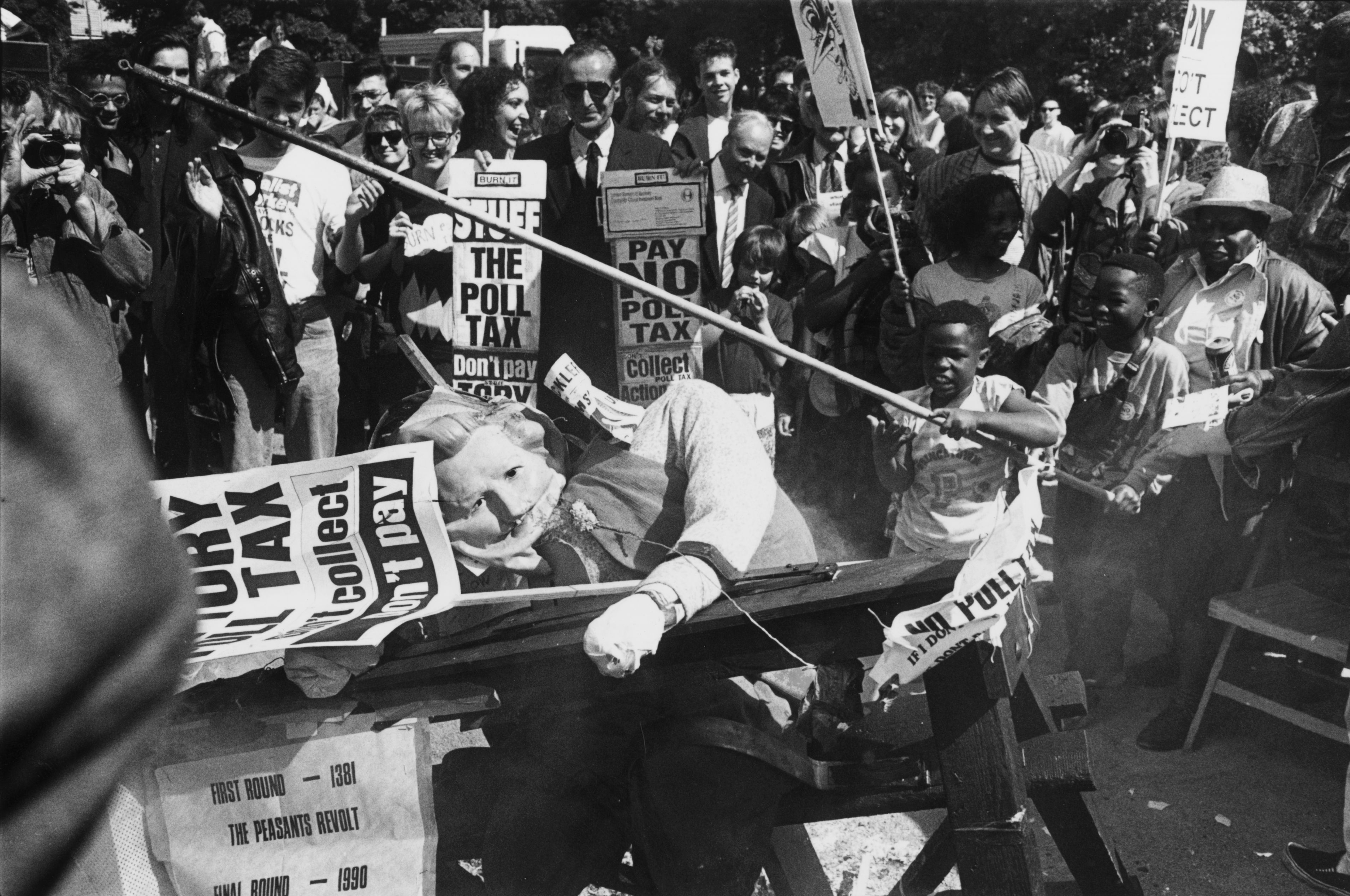Демонстрация срещу Маргарет Тачър през 1990 г.