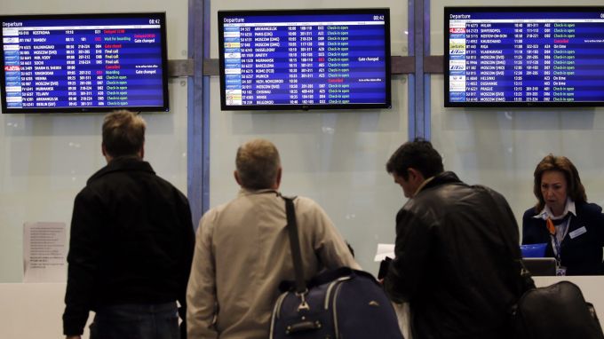 Нискобюджетният холандски авиопревозвач “Трансавиа“ отмени десетки полети заради стачка на пилотите