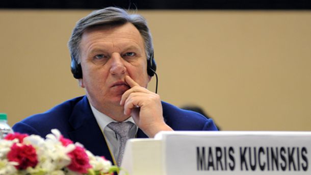 Латвийският премиер не изключва, че обвиненията срещу шефа на централната банка целят дискредитиране на властите в страната