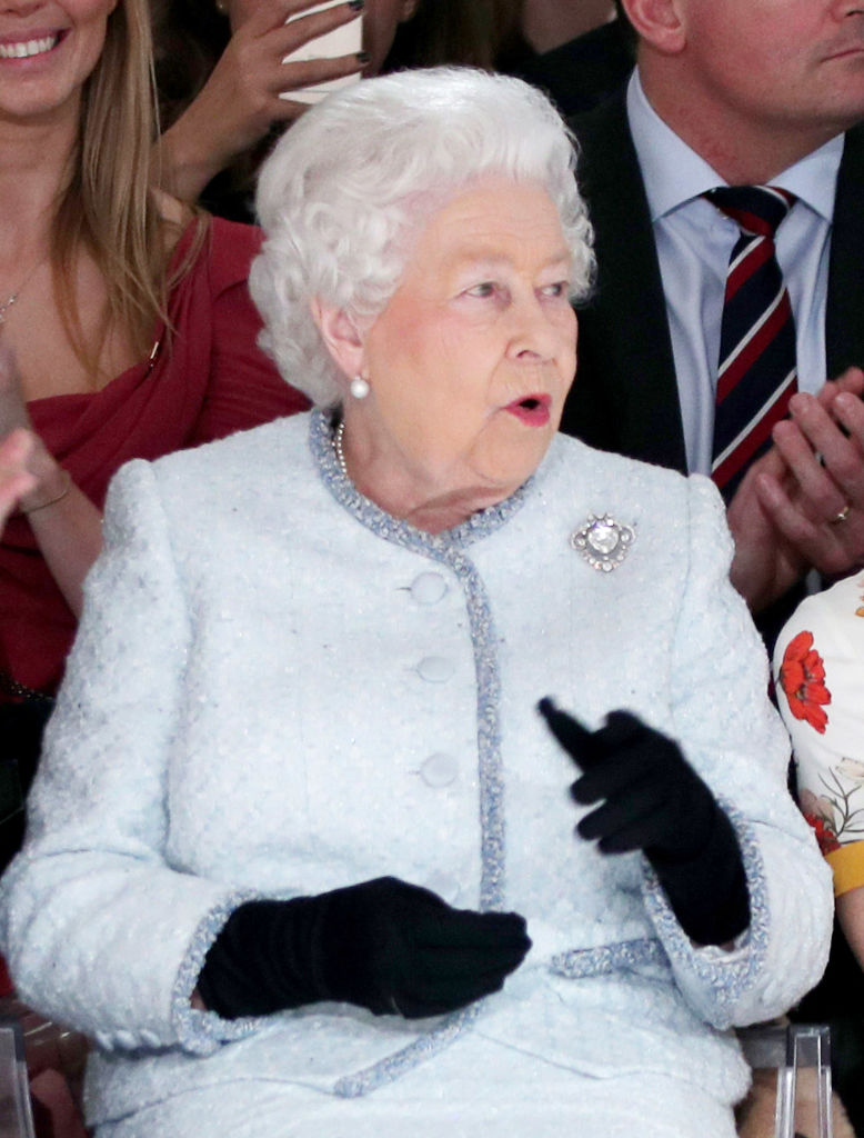 Елизабет II за първи път на Седмицата на модата