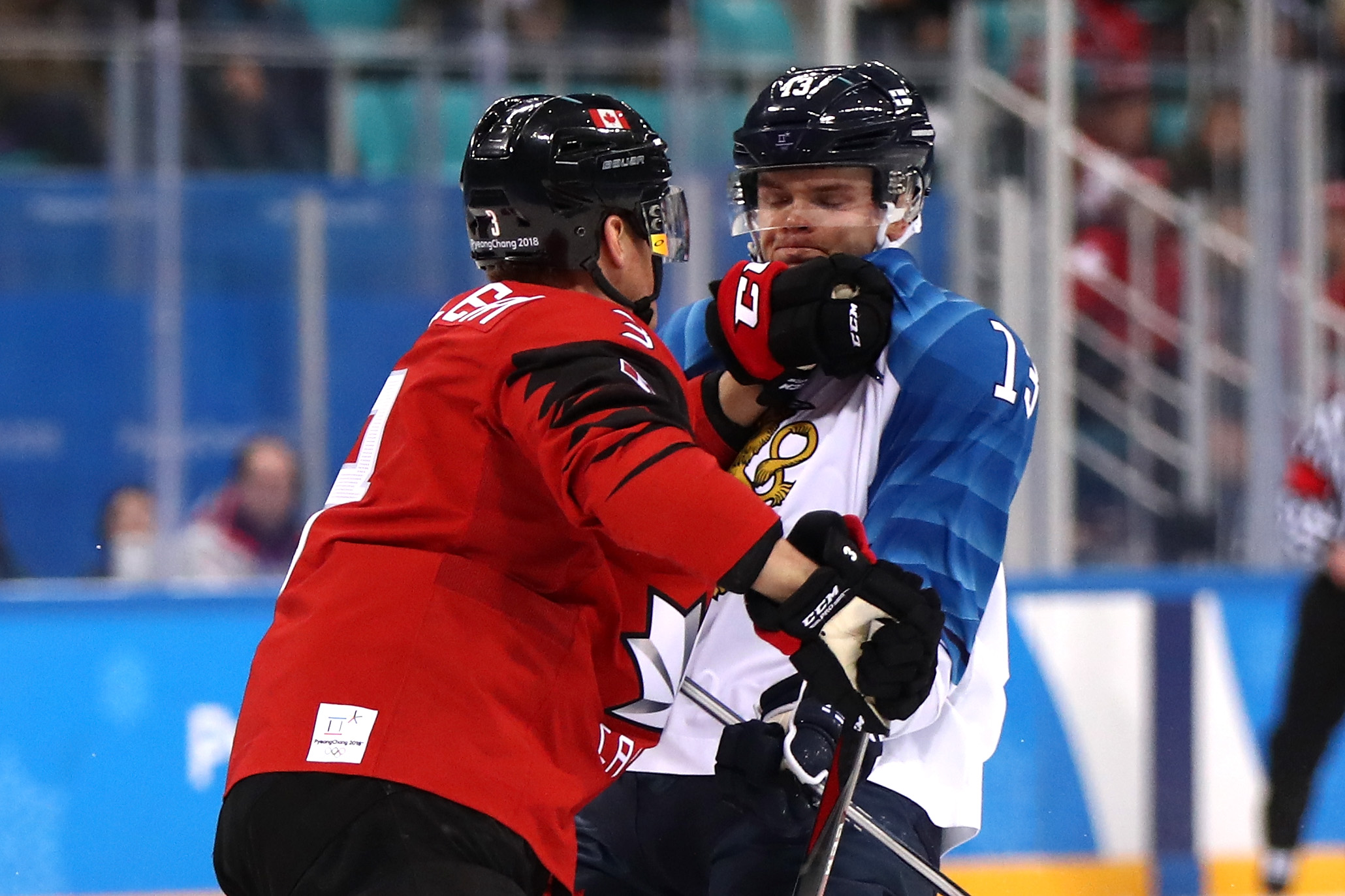 Шампионът Канада пречупи Финландия