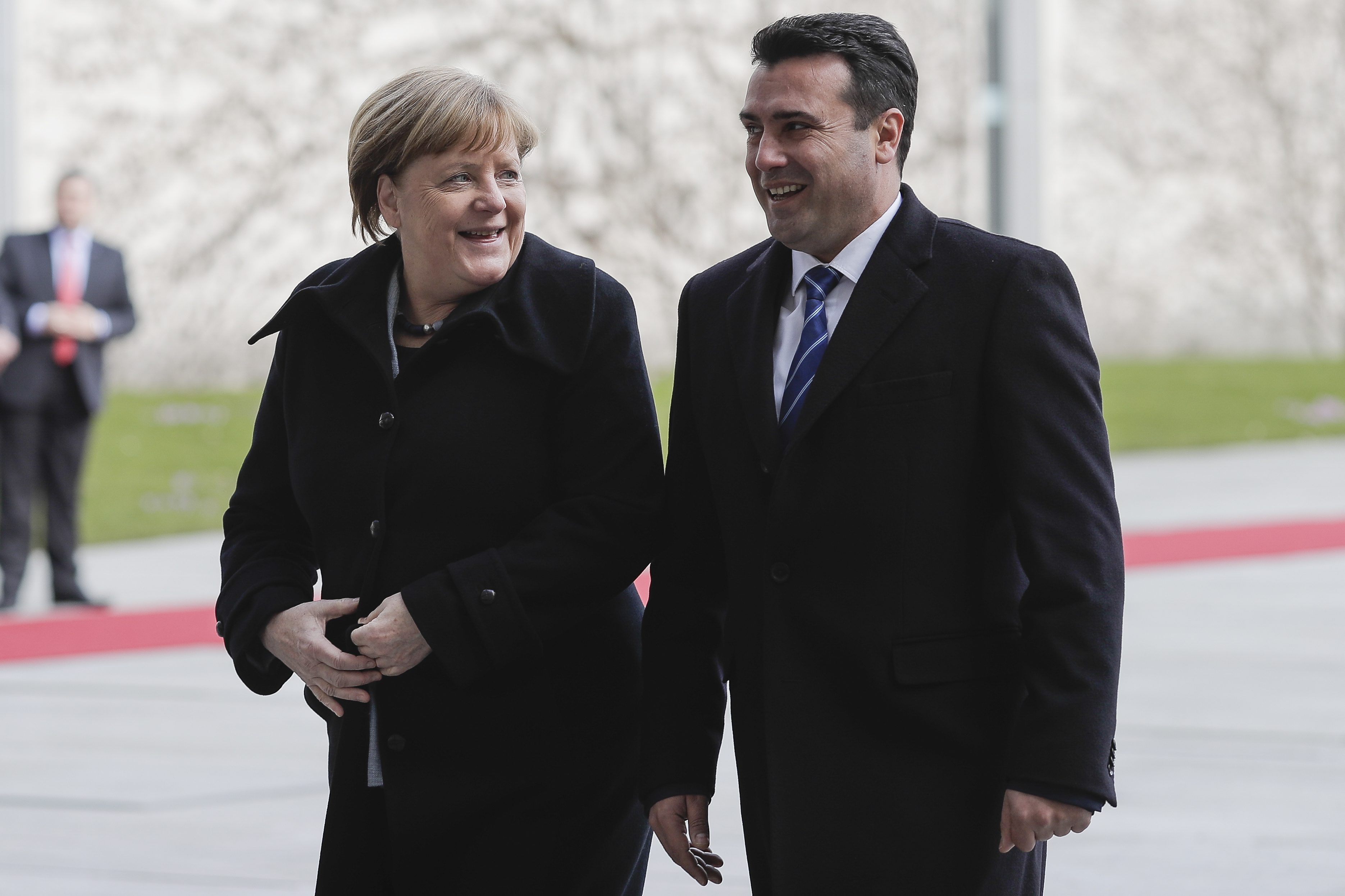 Зоран Заев се срещна с Ангела Меркел в Берлин