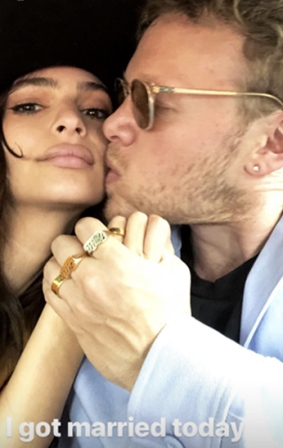 Емили Ратайковски се омъжи