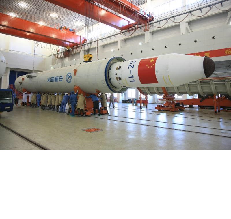 Китай планира да разработи нова ракета-носител с двигател на твърдо гориво