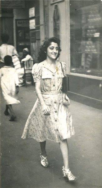 Млада жена в Египет през 1950 г.