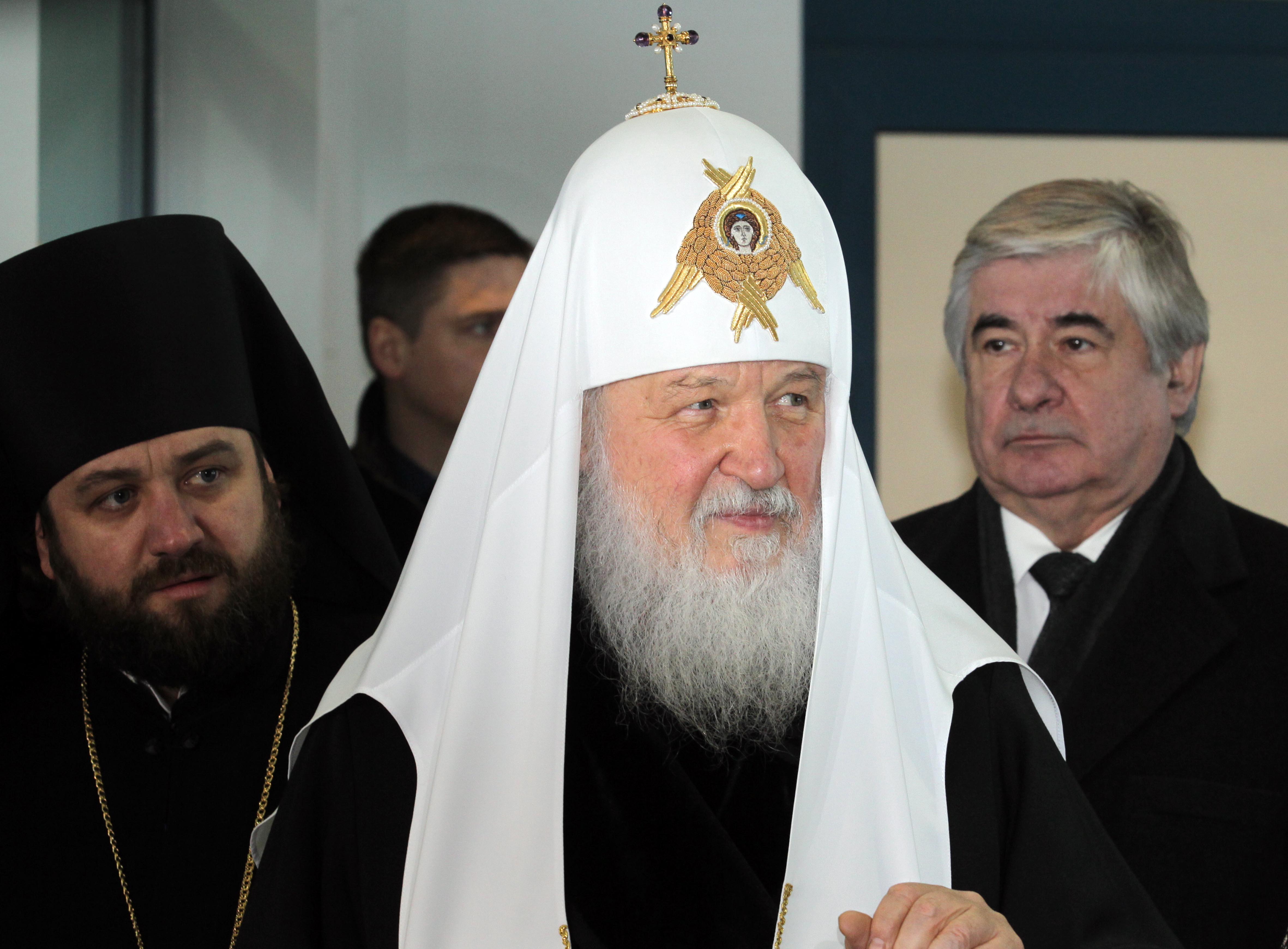 Много се радвам, че пристигам в гостоприемната и близка на моето сърце България, каза патриарх Кирил